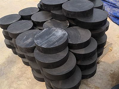 琼中县板式橡胶支座由若干层橡胶片与薄钢板经加压硫化